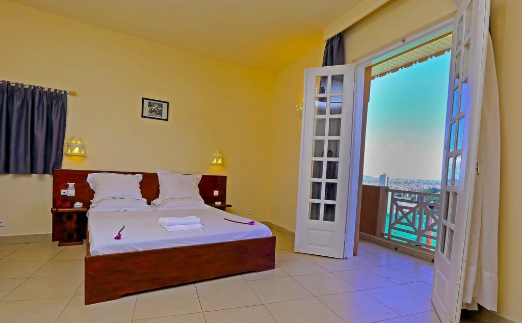 Le Lotus Bleu Hotel Antananarivo Habitación foto