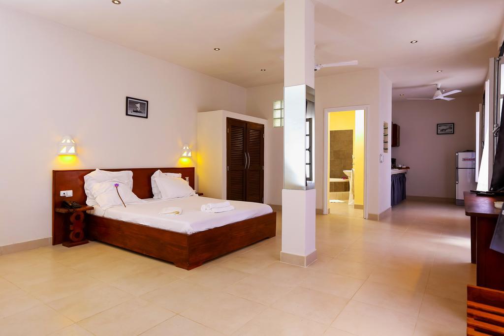Le Lotus Bleu Hotel Antananarivo Habitación foto